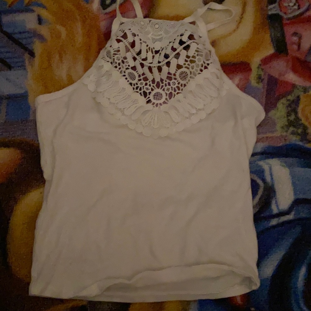 white bozzolo tank top with lace on the chest